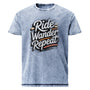T-shirt unisexe bleu recto-verso avec "Ride Wander Repeat" au recto et cactus dans un désert au verso, style aventure.