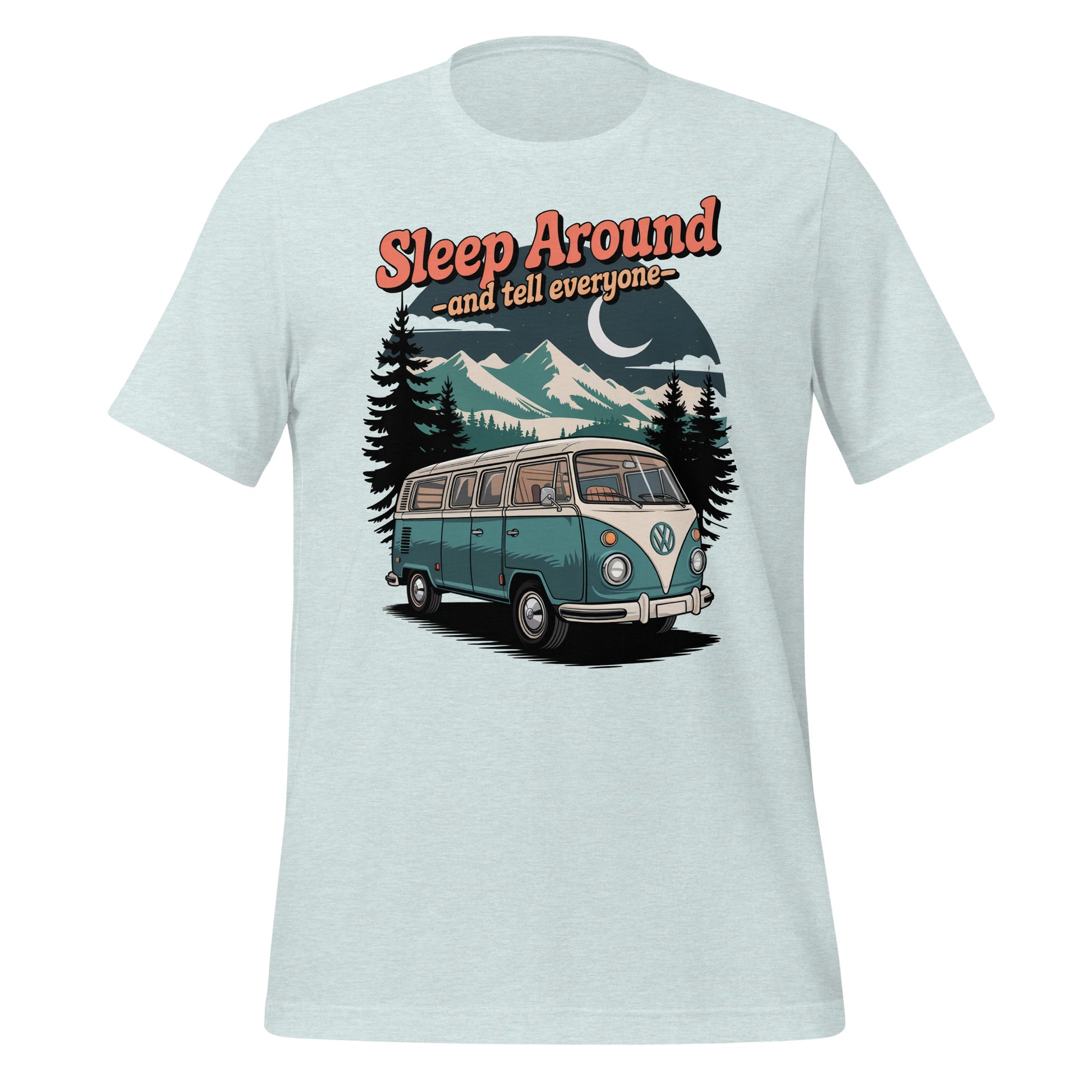 T-shirt unisexe blanc avec un design rétro "Sleep Around", van vintage, montagnes et lune, style aventure.