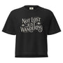 T-shirt boho noir avec inscription “Not Lost Just Wandering”, astres et style, 100% coton, tee shirt bohème libre et aventureux.