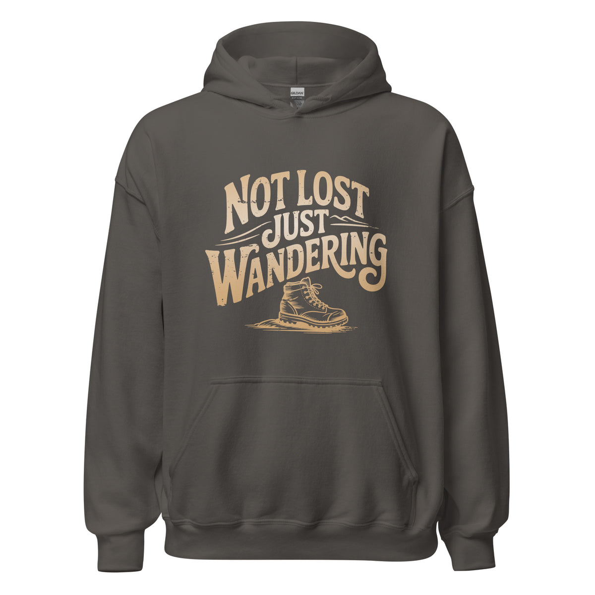 Hoodie unisexe charbon, vue de face, imprimé « Not Lost Just Wandering » avec botte de randonnée gravée