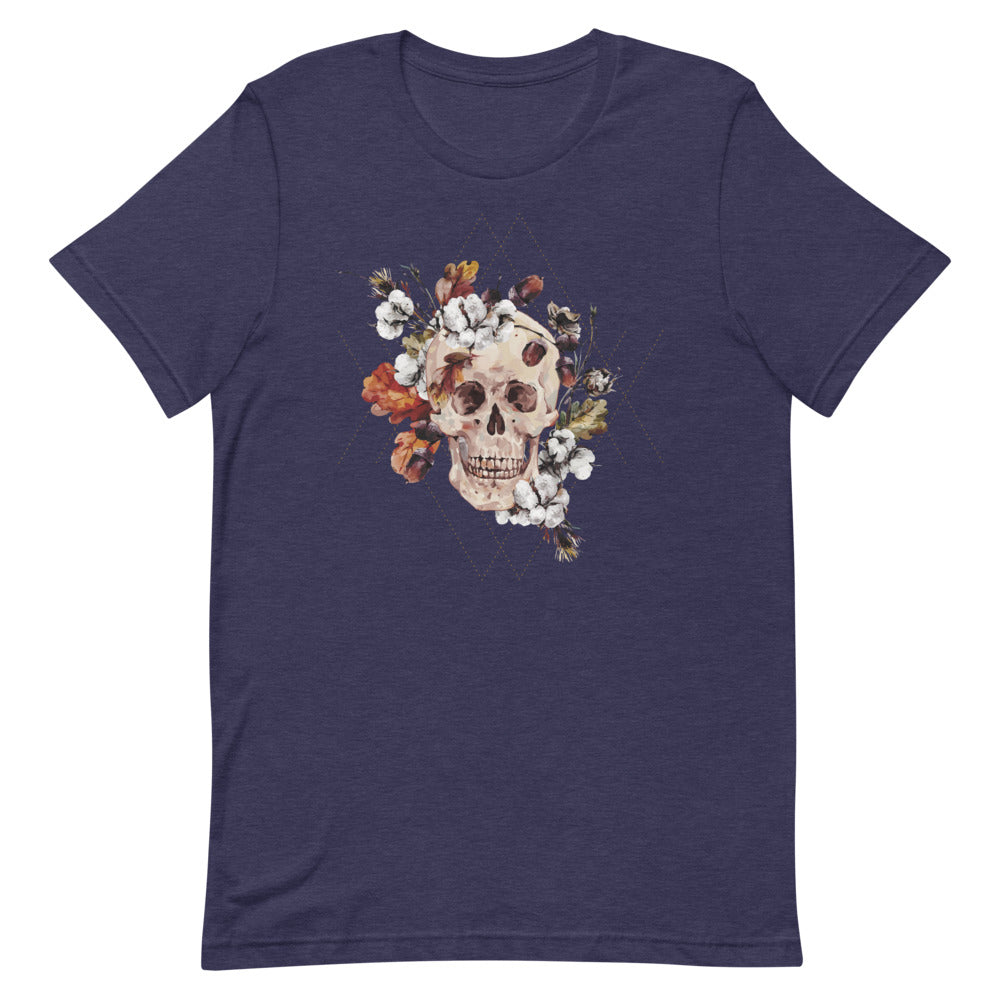 T-shirt avec Crâne et Fleurs Automnales – Évocateur et Floral