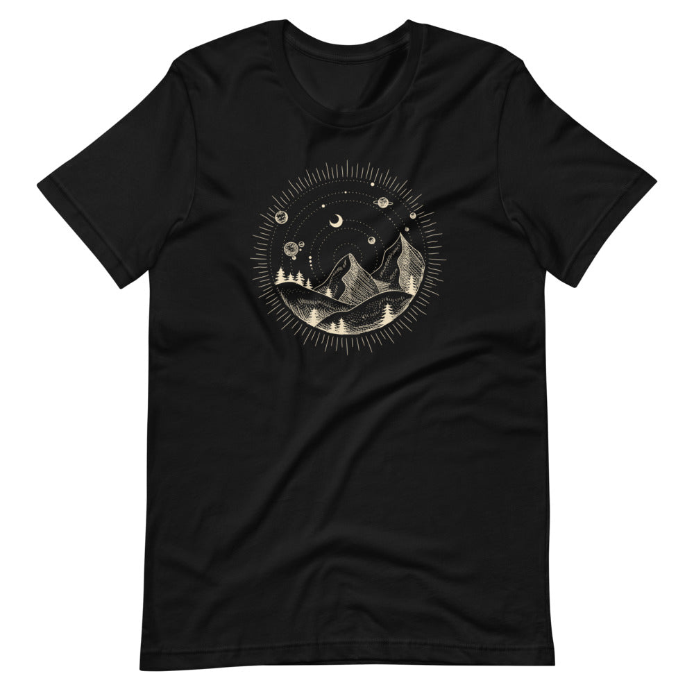T-shirt Montagnes & Motifs Célestes – Bohème et Serein