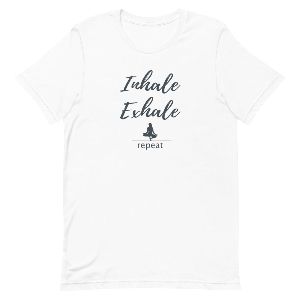 T-shirt "Inhale Exhale Repeat" avec Silhouette Méditative – Simple et Apaisant