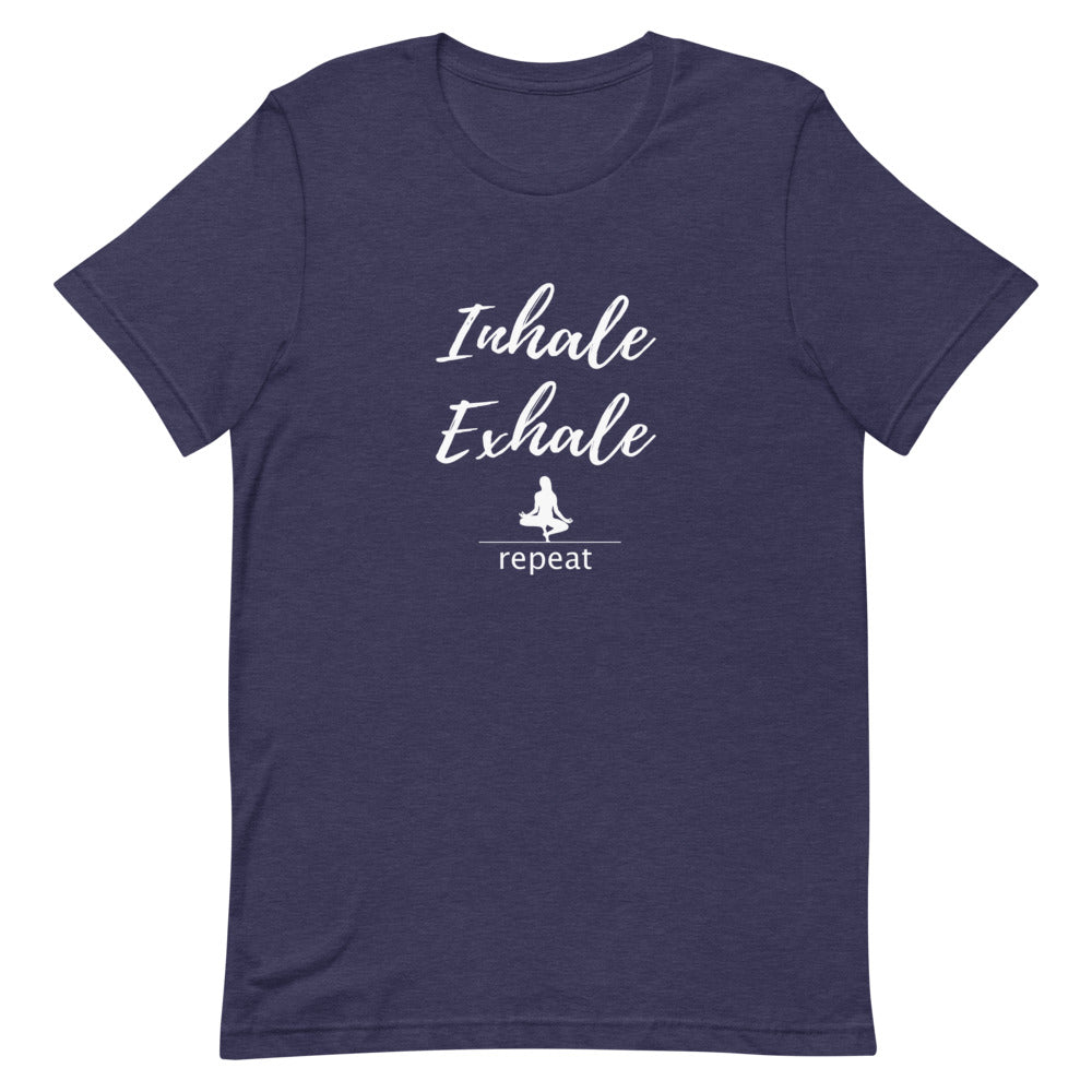 T-shirt "Inhale Exhale Repeat" avec Silhouette Méditative – Simple et Apaisant