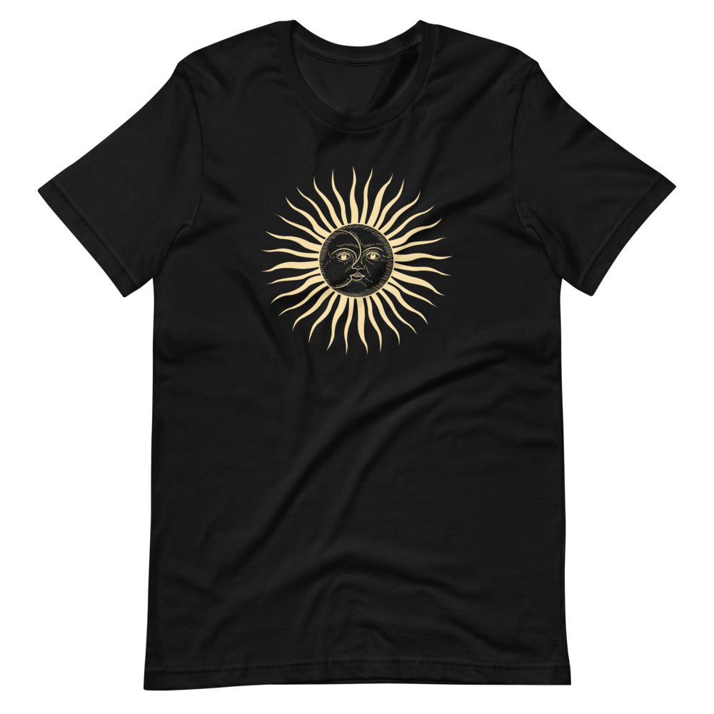 T-shirt avec Soleil et Lune Célestes – Mystique et Lumineux