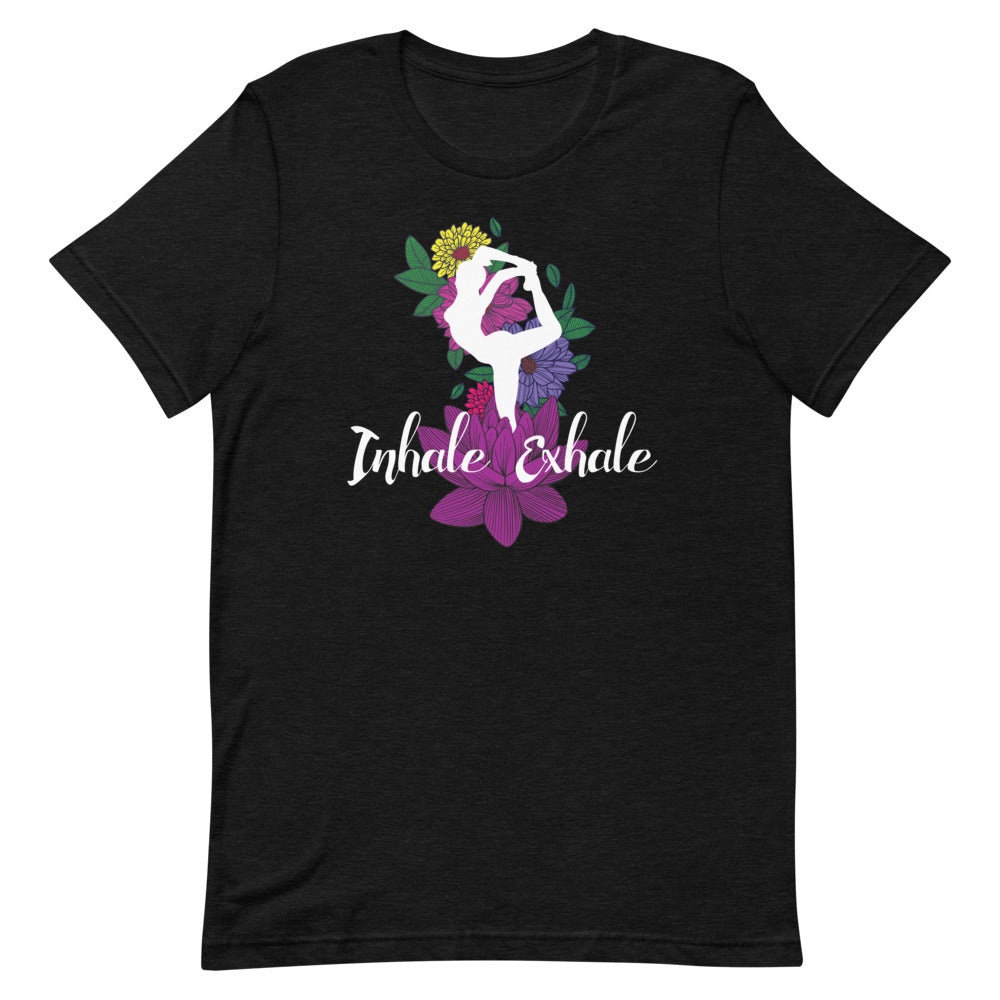 T-shirt "Inhale Exhale" avec Silhouette de Yoga et Fleurs – Floral et Méditatif