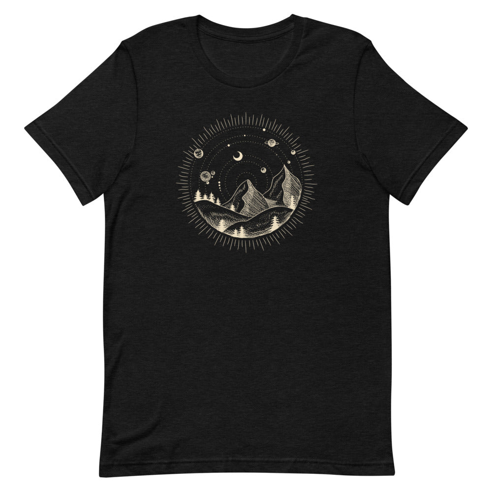 T-shirt Montagnes & Motifs Célestes – Bohème et Serein