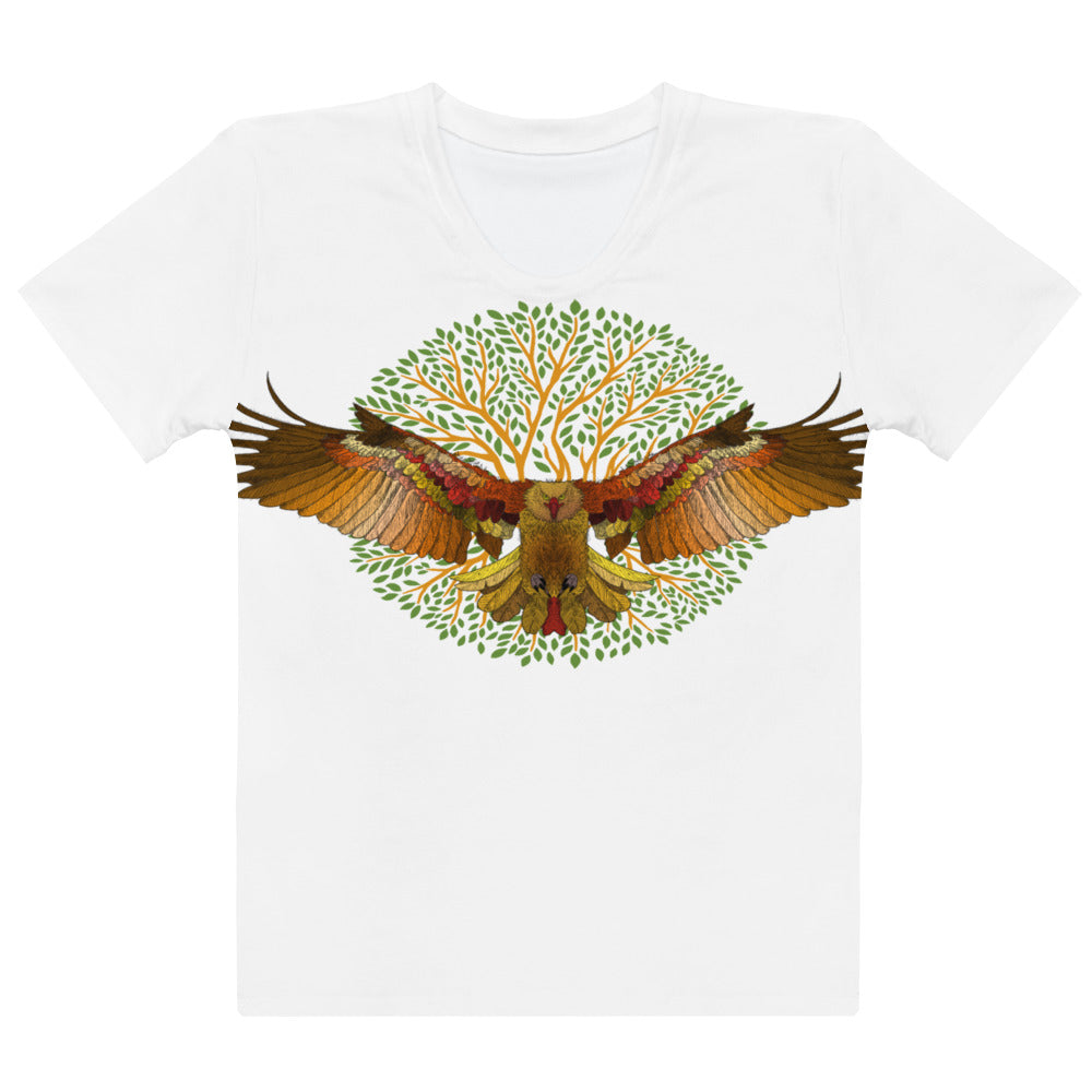 T-shirt unisexe avec un design majestueux affichant un aigle aux ailes déployées (teintes brunes, orangées, rouges) intégré à un arbre de vie avec branches orangées et feuillage vert.
